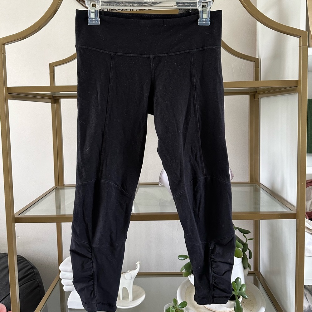Lululemon black leggings